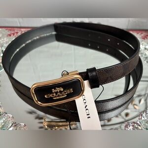 Coach Women’s 25mm Logo Belt